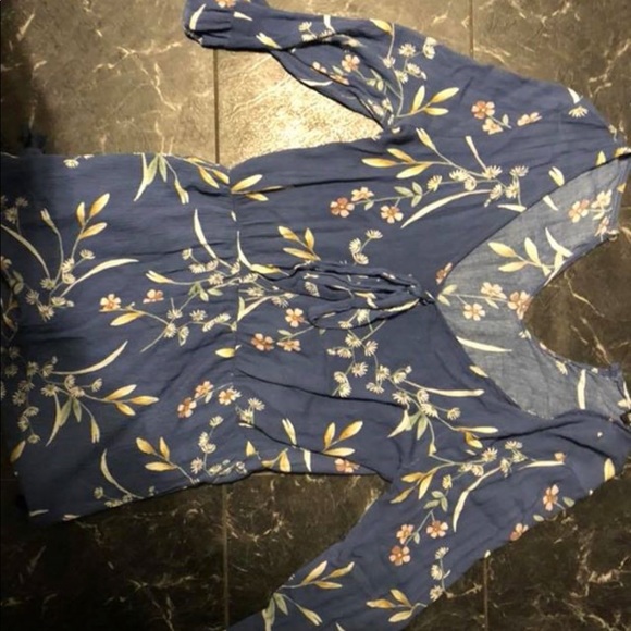 I am selling dresses,rompers, and pairs of shorts. - Picture 1 of 7